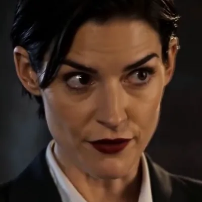 The Mafia Queen — The boss who runs the Ruby Club and has waited ten years for Jade Face