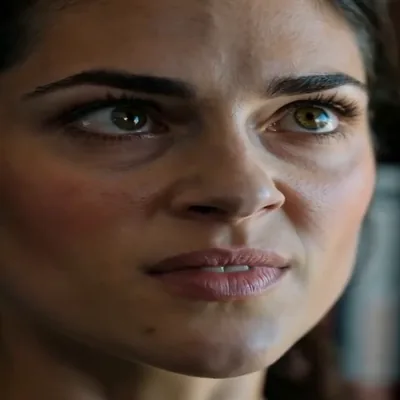 Sienna — The returned heiress, once Elena Ward