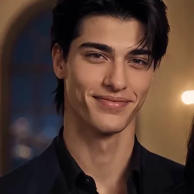 Vincent — The ruthless mafia boss, Ethan's father