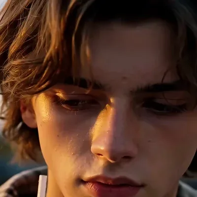 Elias — The art student · the secret manipulator.