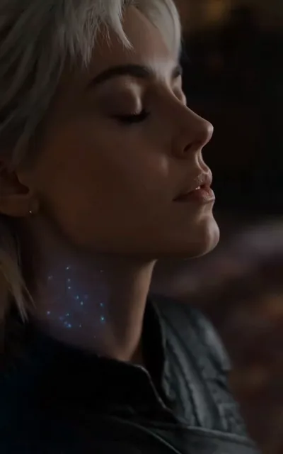 Eve hands over the scent-mask