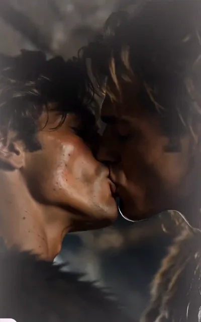 The rain-soaked modern kiss