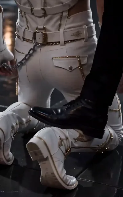 The king on one knee